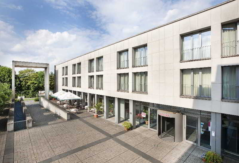 Vienna House Easy By Wyndham 4*