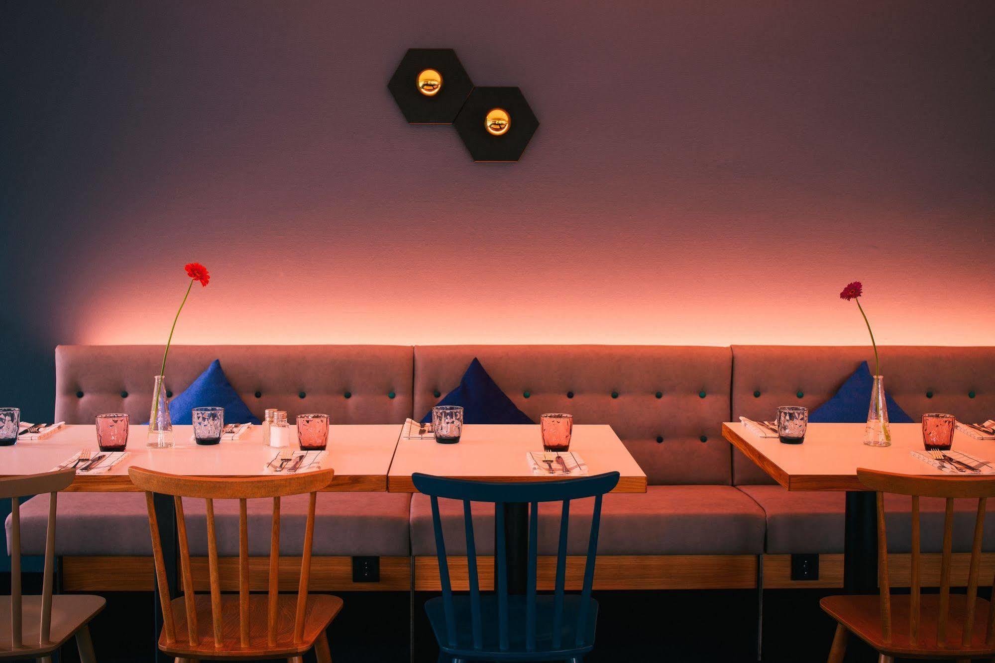 Vienna House Easy By Wyndham Hotel 4*